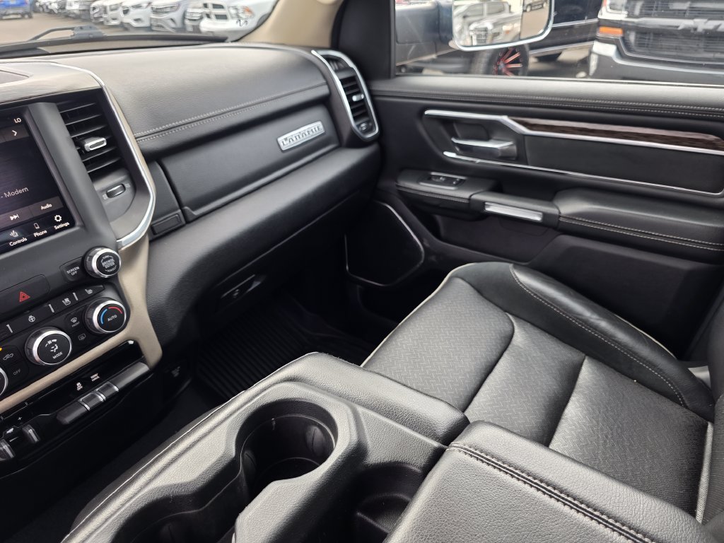 Photo 33 of this Ram 1500