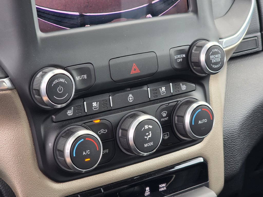 Photo 37 of this Ram 1500