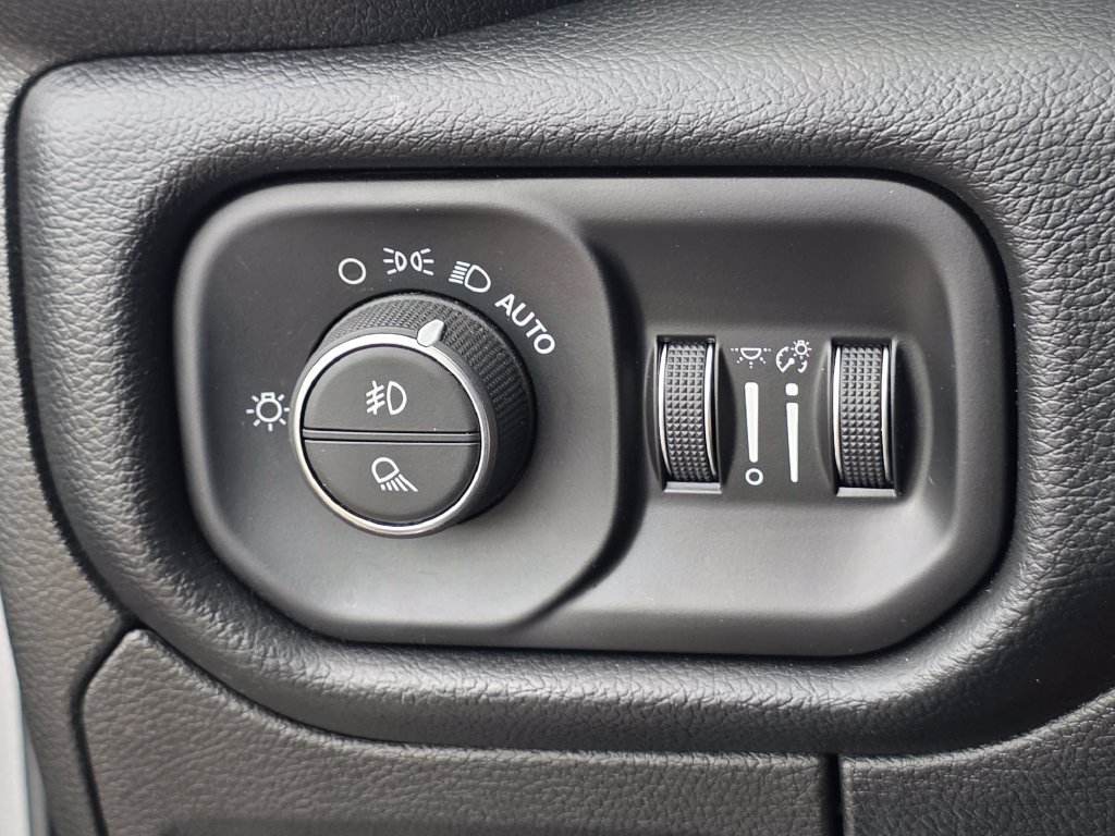 Photo 42 of this Ram 1500