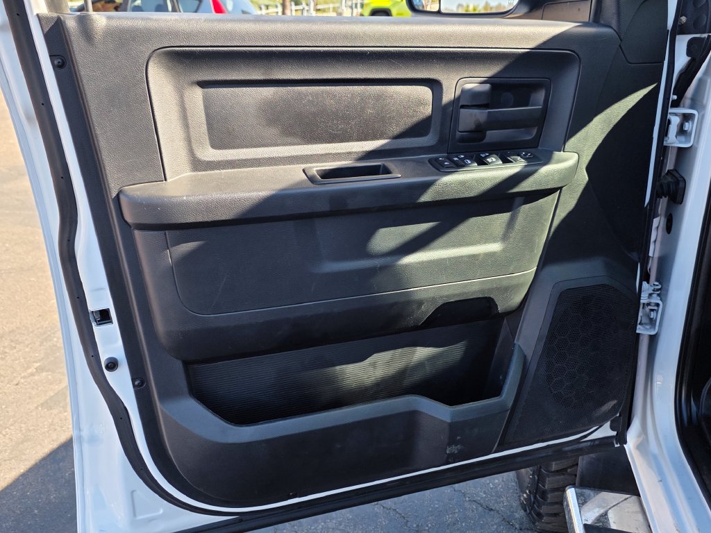 Photo 21 of this Ram 2500