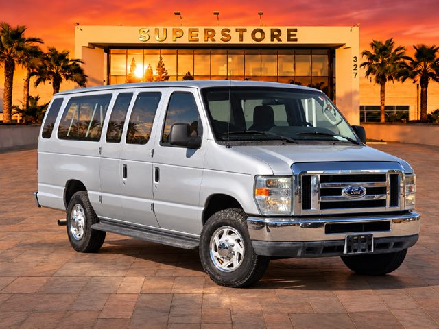 2012 Ford E-Series E-350 XLT Super Duty Extended Passenger Van