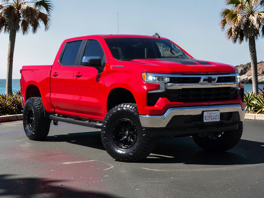 Photo 2 of this Chevrolet Silverado 1500
