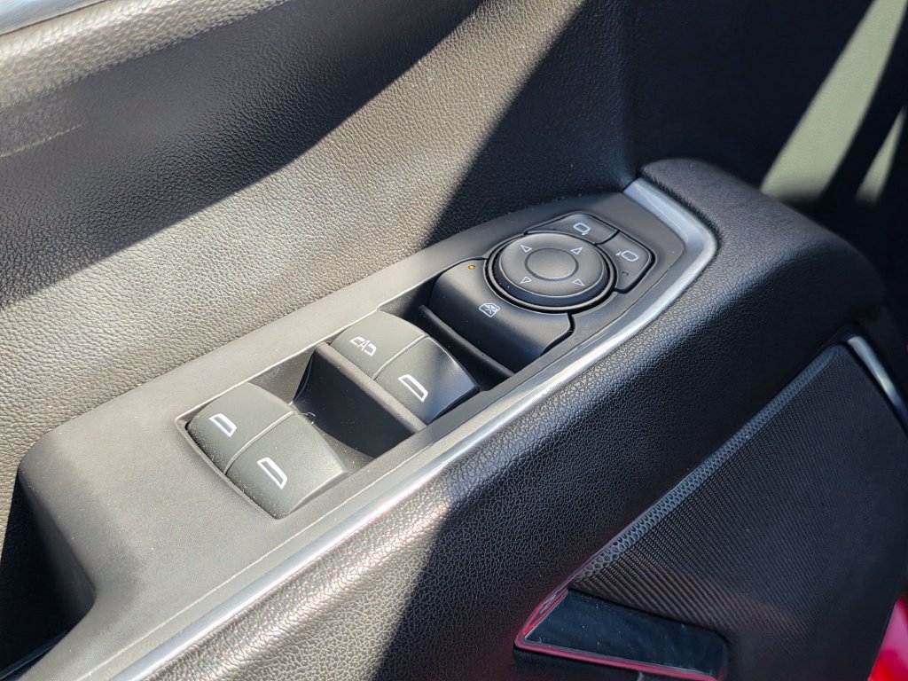 Photo 28 of this Chevrolet Silverado 1500
