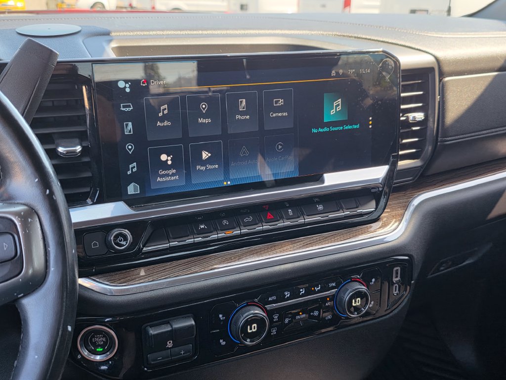 Photo 34 of this Chevrolet Silverado 1500