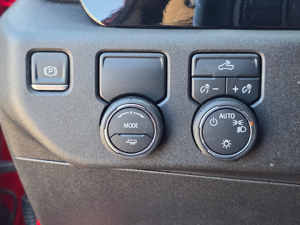 Photo 44 of this Chevrolet Silverado 1500