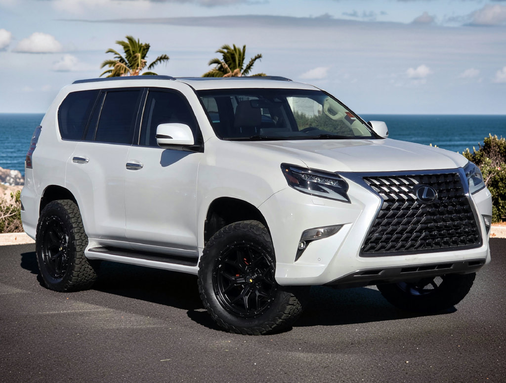 Photo 2 of this Lexus GX 460