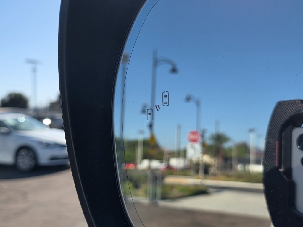 Photo 35 of this Lexus GX 460