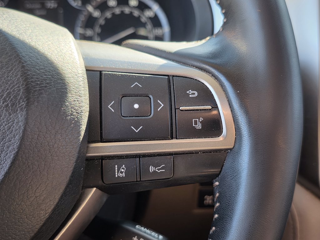 Photo 39 of this Lexus GX 460