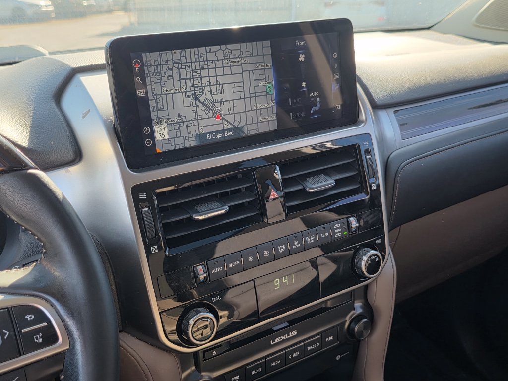 Photo 40 of this Lexus GX 460