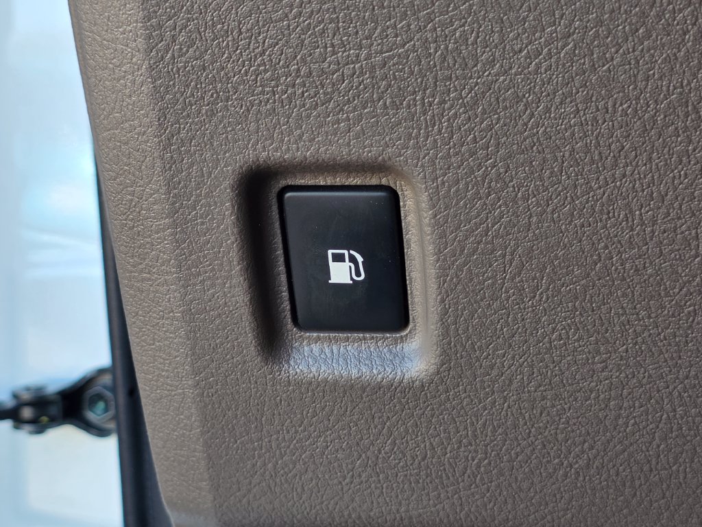 Photo 62 of this Lexus GX 460