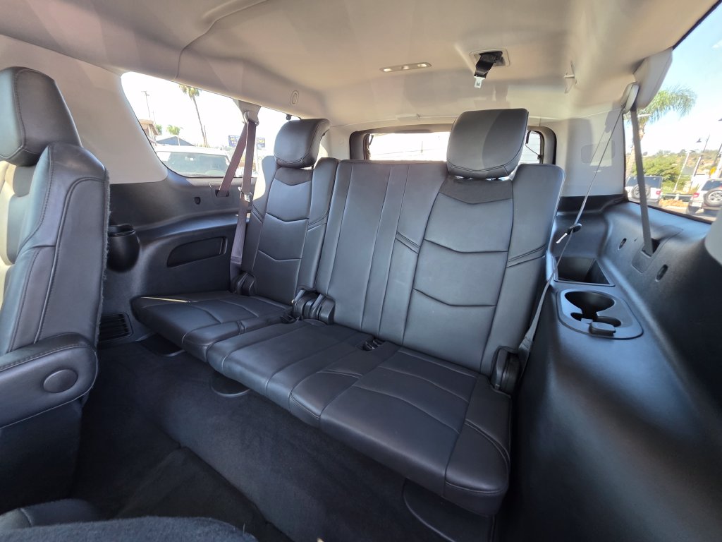 Photo 20 of this Cadillac Escalade ESV