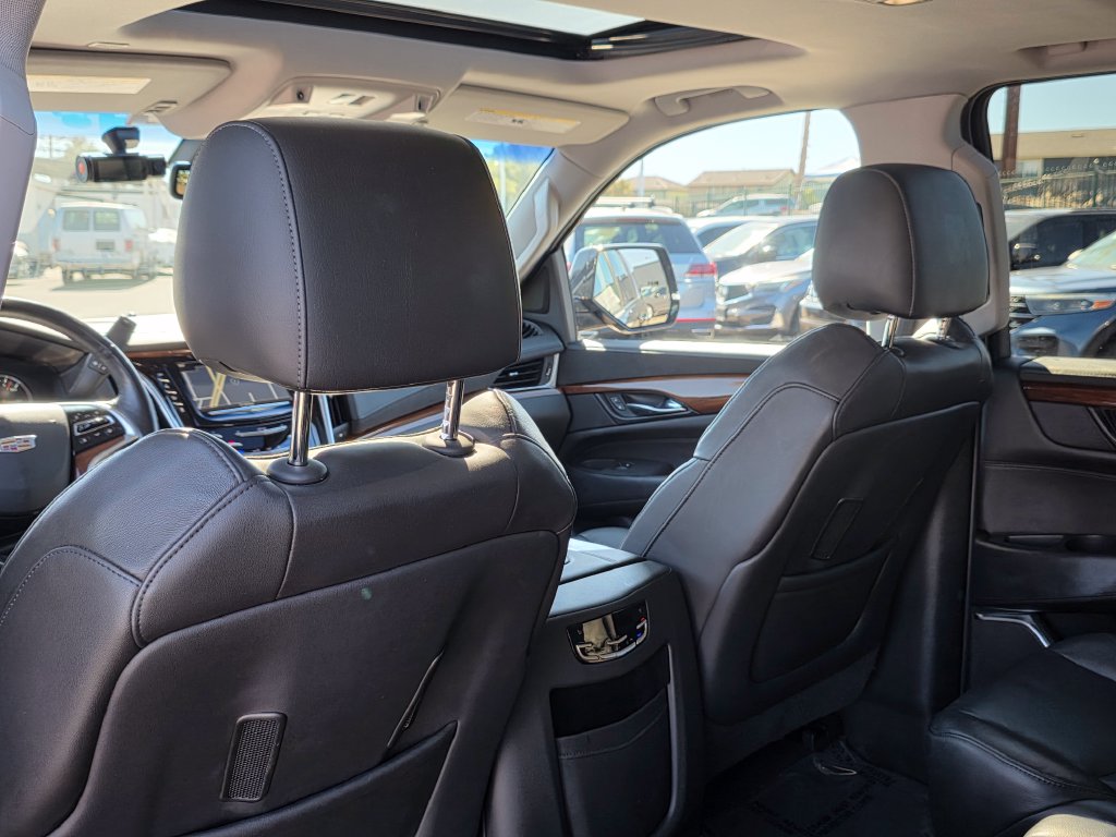 Photo 23 of this Cadillac Escalade ESV