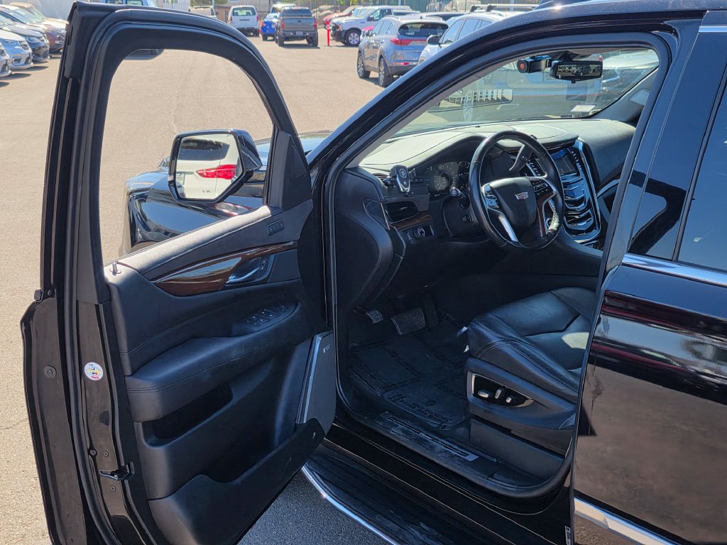 Photo 47 of this Cadillac Escalade ESV