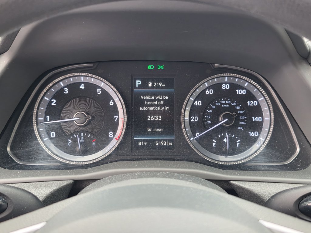 Photo 23 of this Hyundai Sonata
