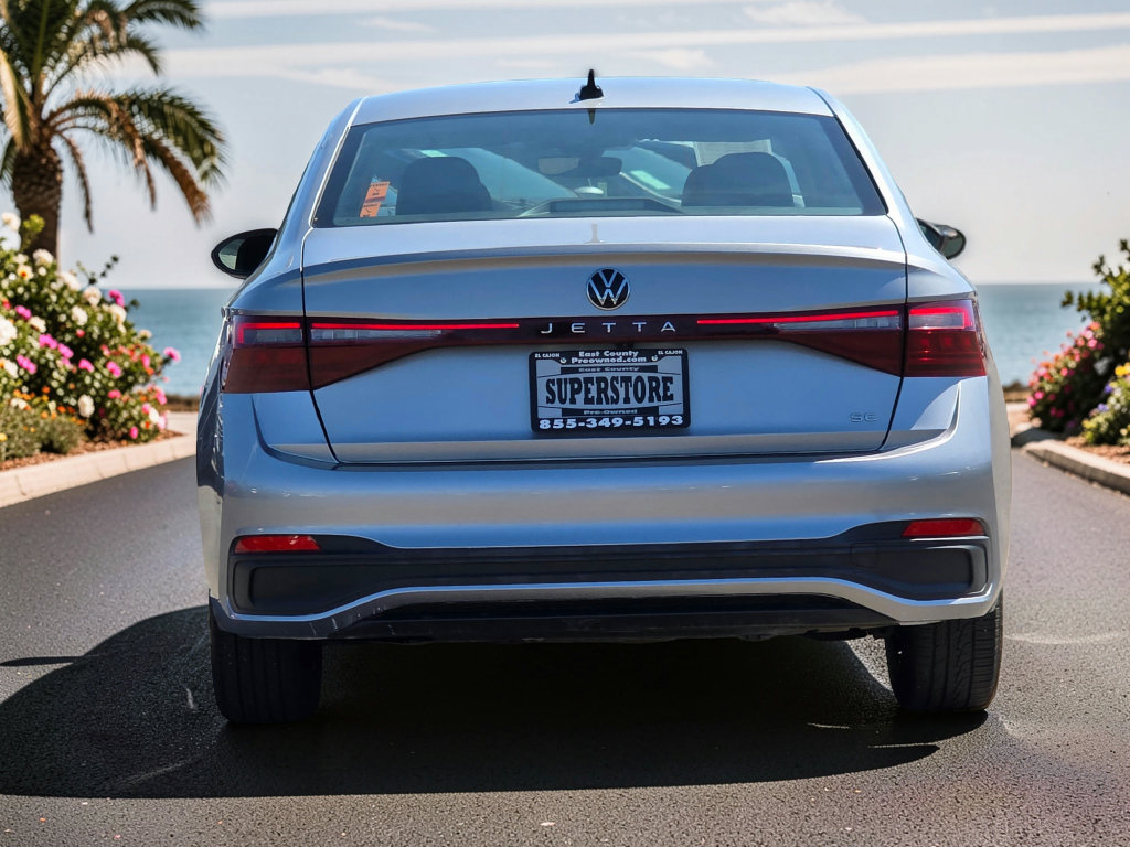 Photo 6 of this Volkswagen Jetta