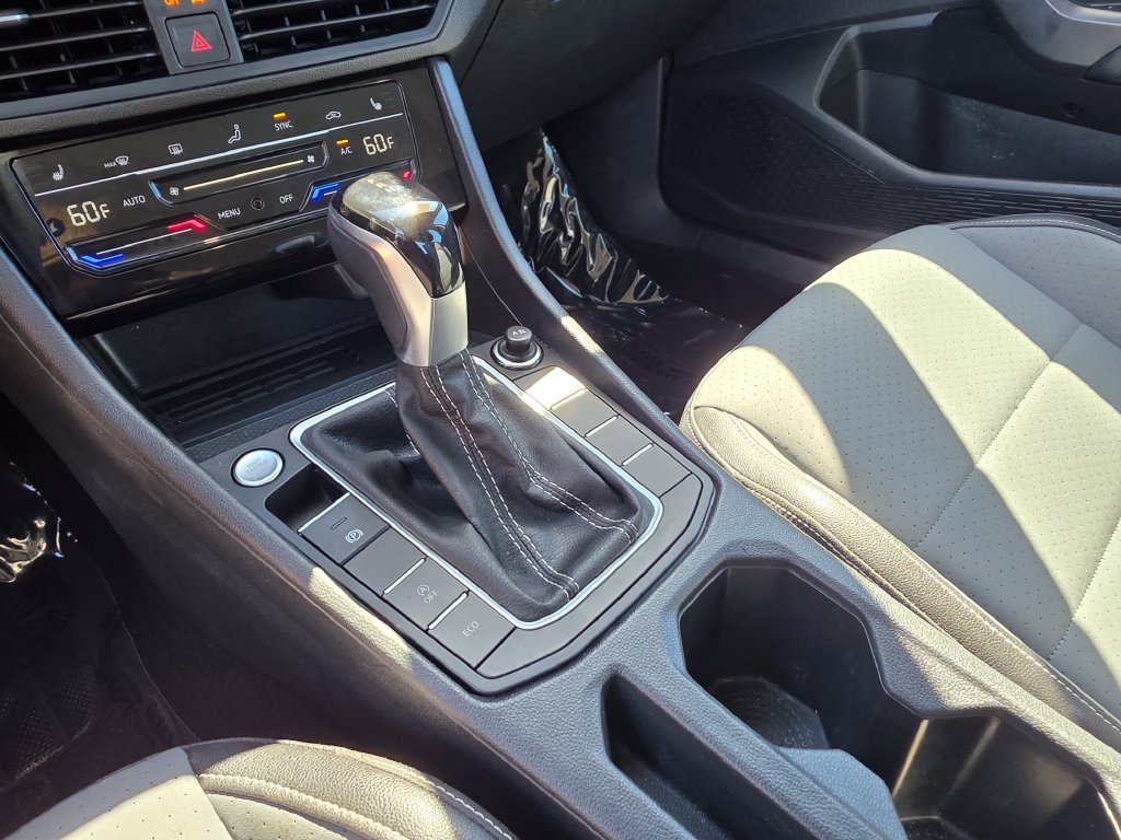 Photo 30 of this Volkswagen Jetta
