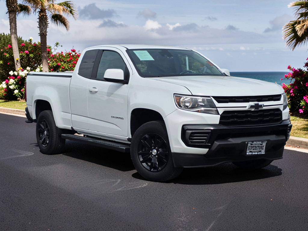 Photo 2 of this Chevrolet Colorado