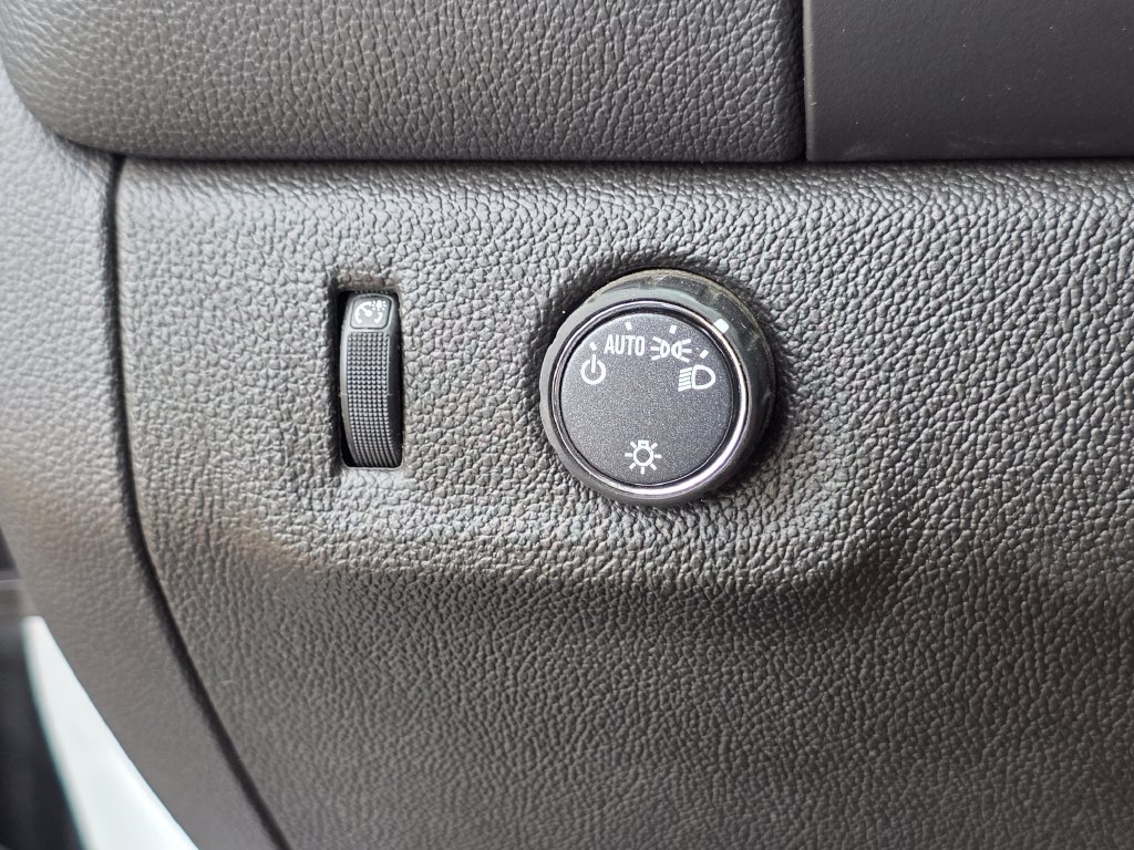 Photo 39 of this Chevrolet Colorado