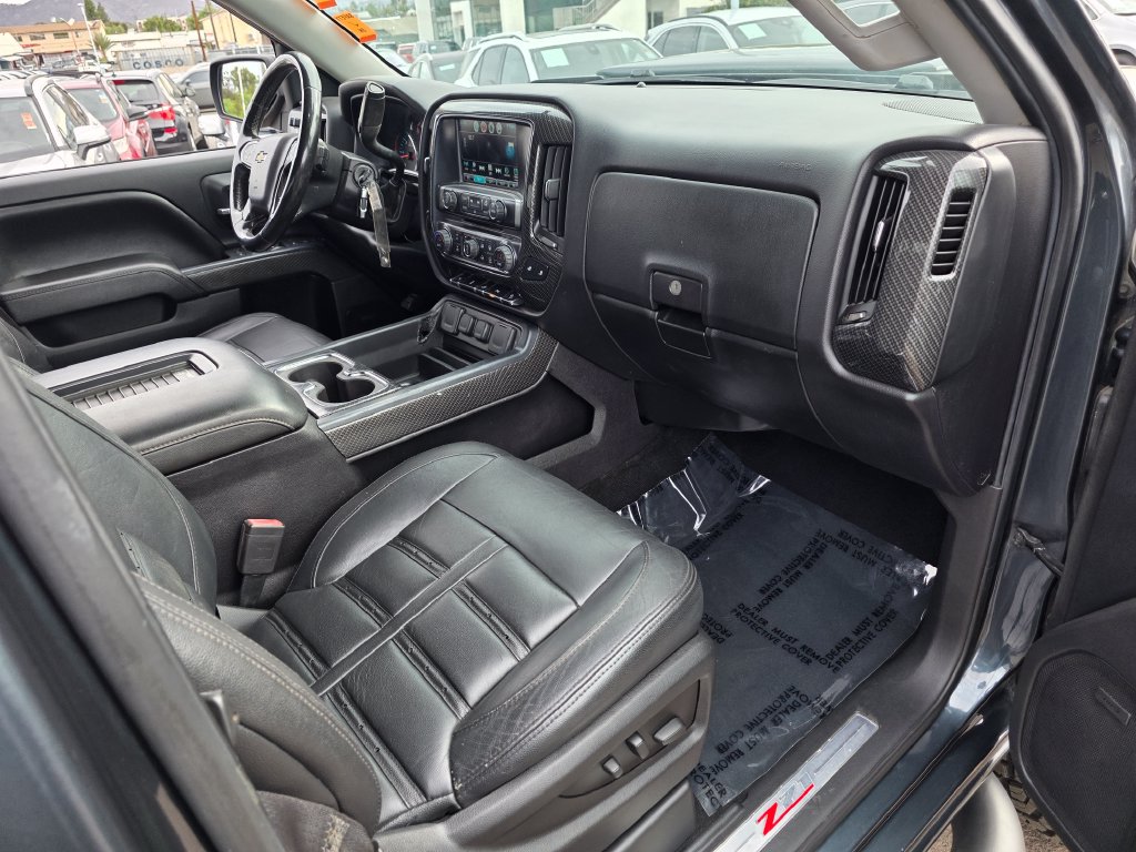 Photo 12 of this Chevrolet Silverado 1500