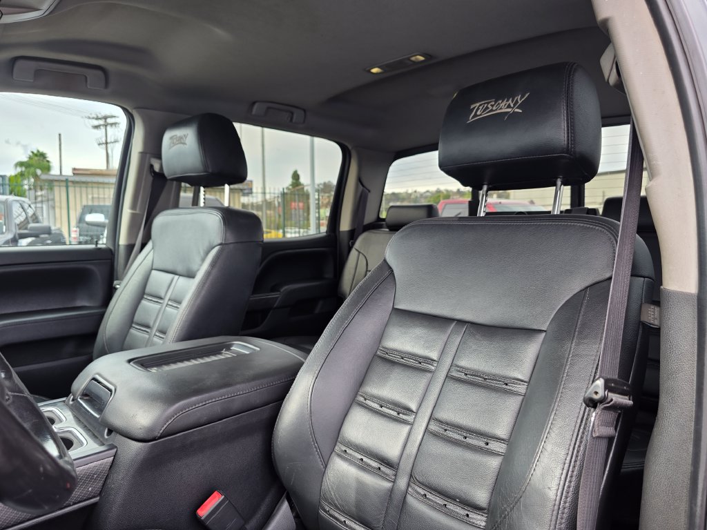 Photo 23 of this Chevrolet Silverado 1500