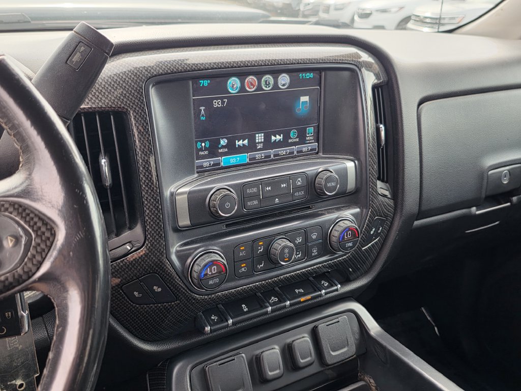 Photo 34 of this Chevrolet Silverado 1500