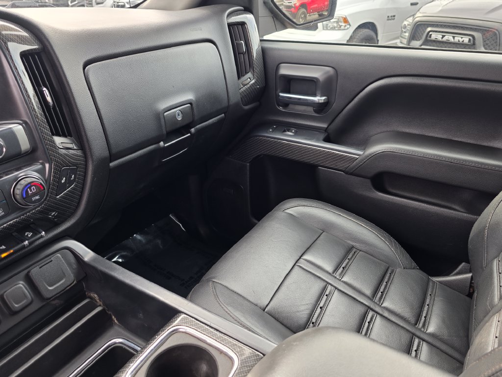Photo 36 of this Chevrolet Silverado 1500