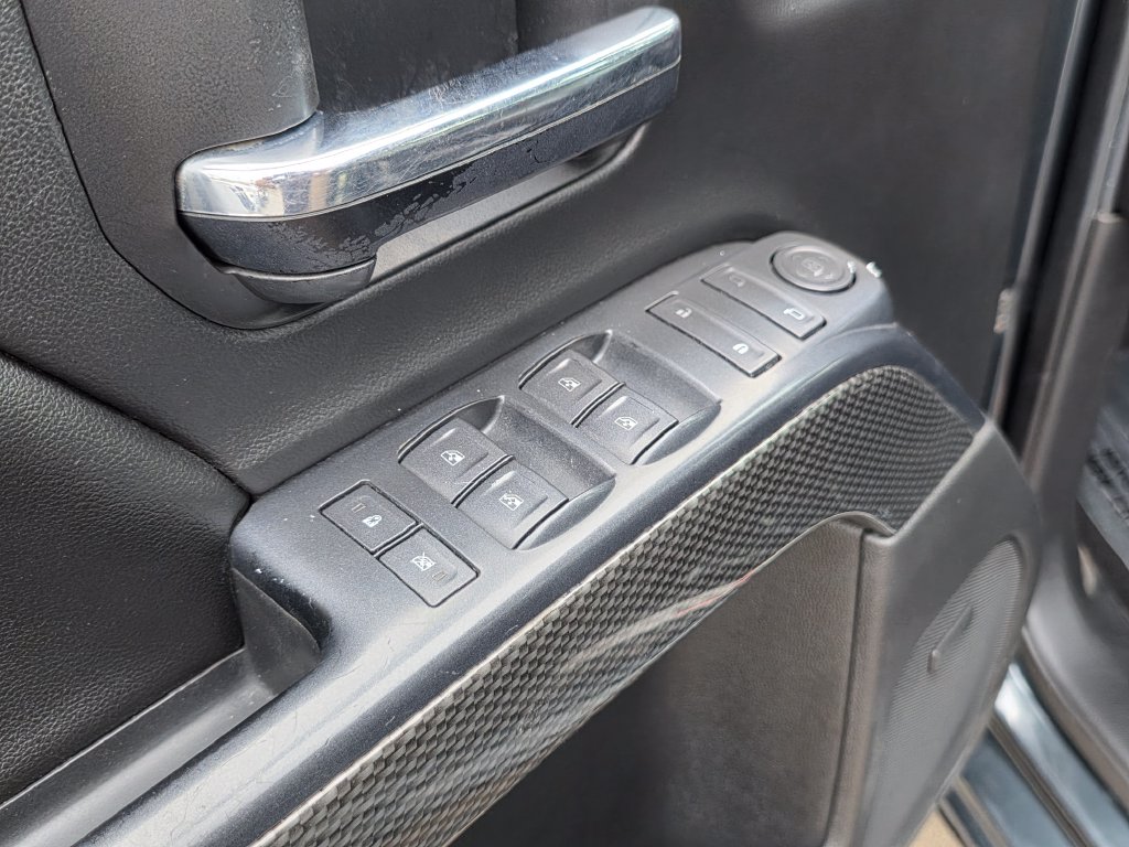 Photo 29 of this Chevrolet Silverado 1500