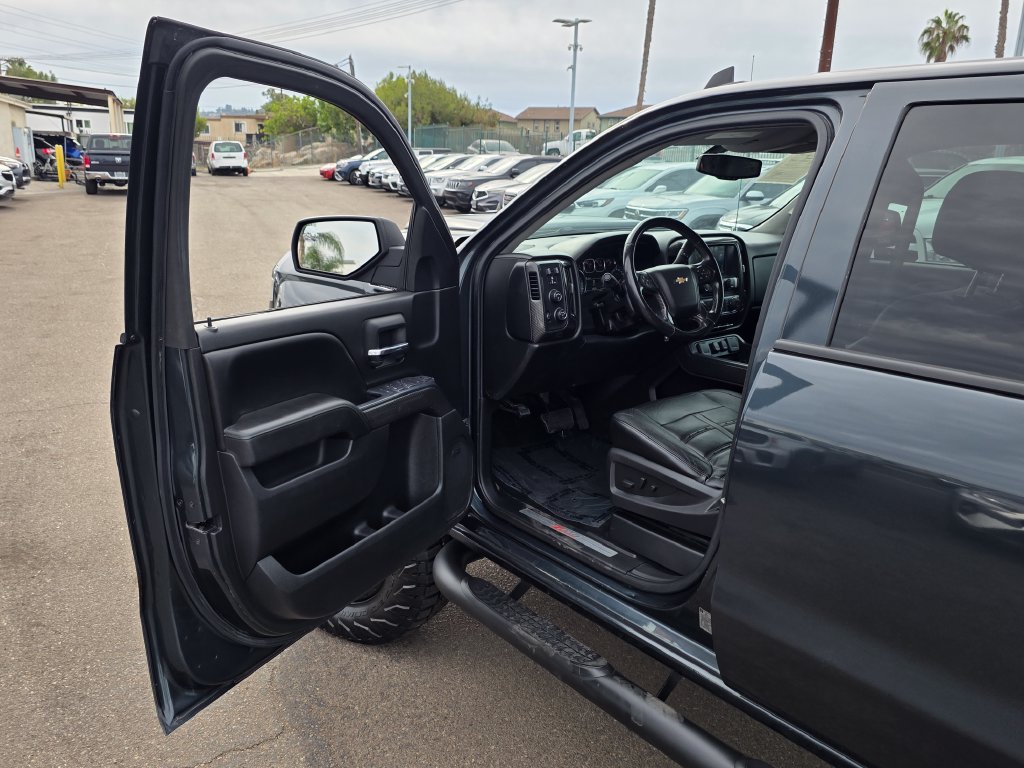 Photo 47 of this Chevrolet Silverado 1500