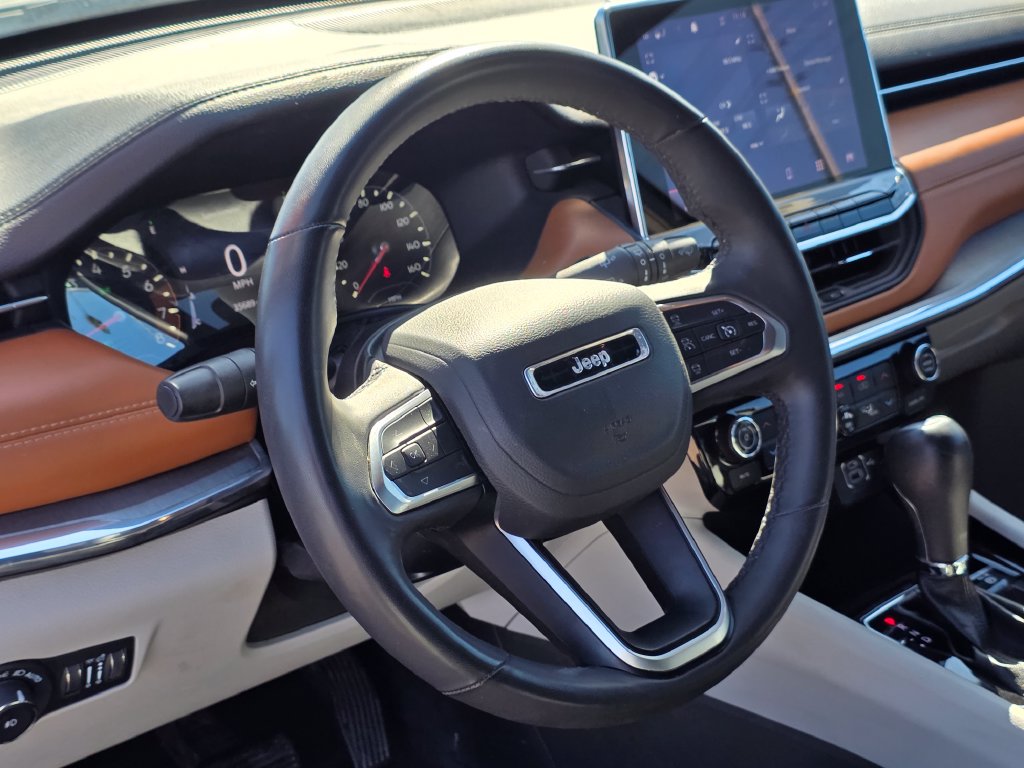 Photo 16 of this Jeep Compass