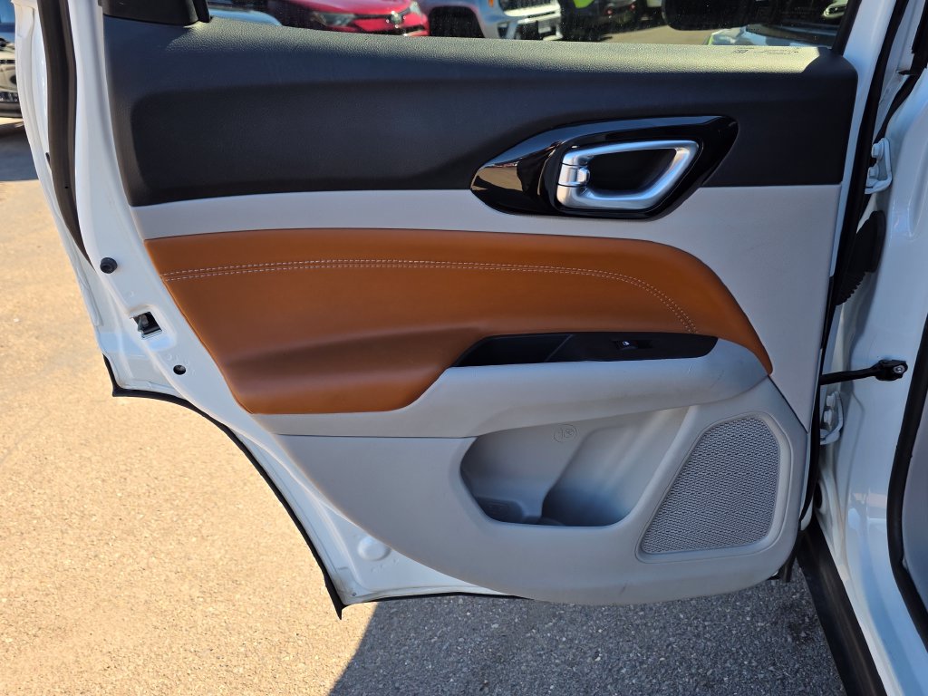 Photo 22 of this Jeep Compass