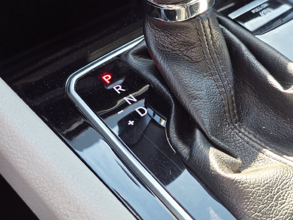 Photo 39 of this Jeep Compass