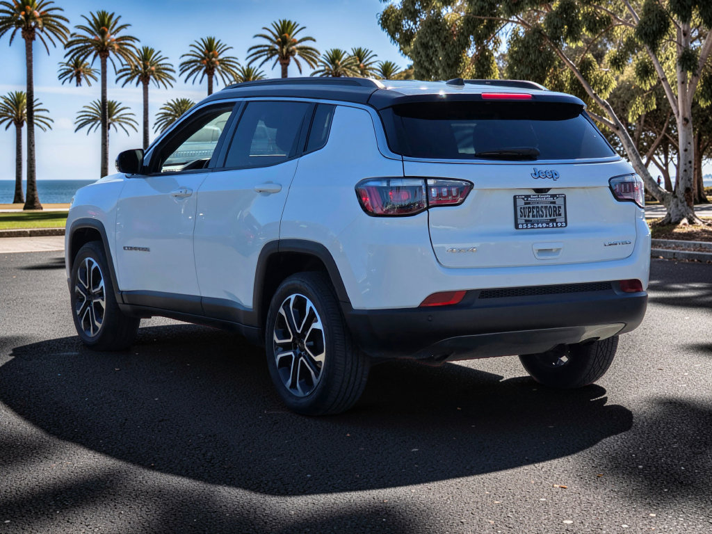 Photo 6 of this Jeep Compass