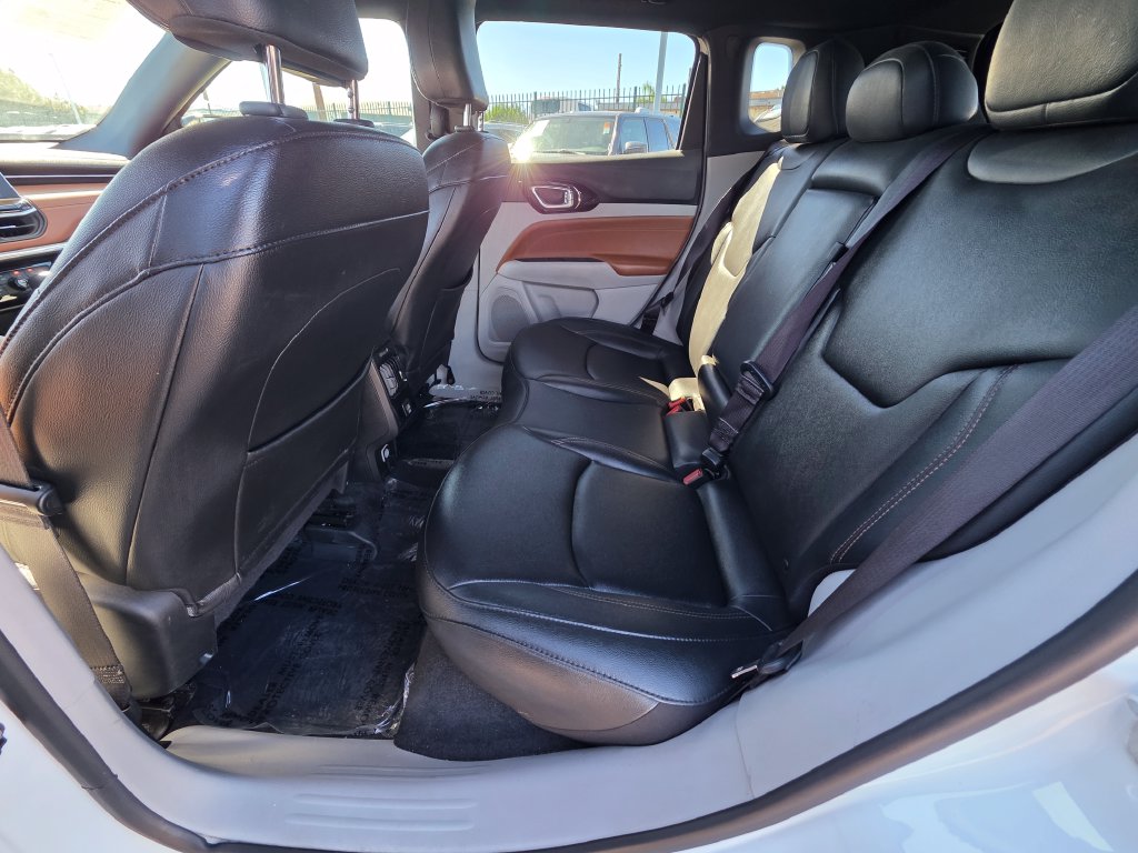 Photo 19 of this Jeep Compass