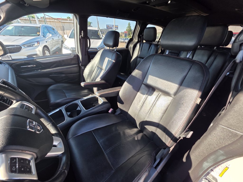 Photo 8 of this Dodge Grand Caravan