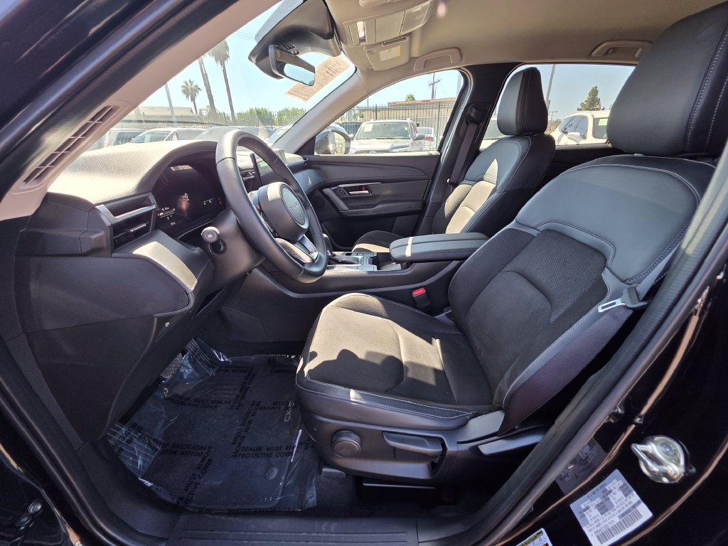 Photo 18 of this Mazda CX-5