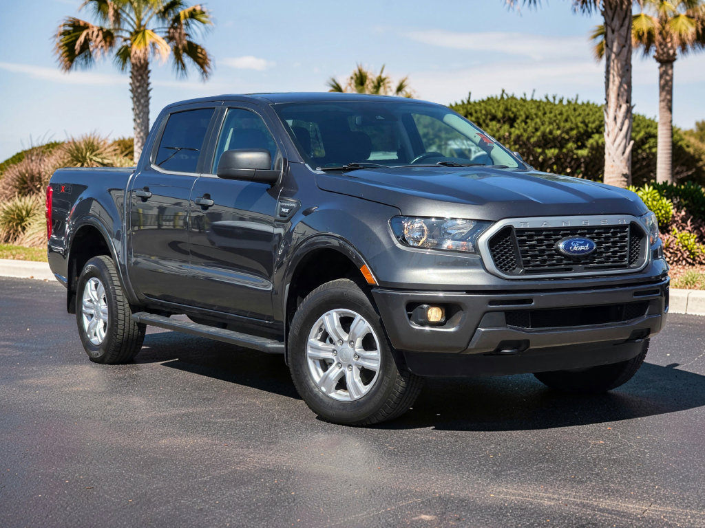 Photo 2 of this Ford Ranger