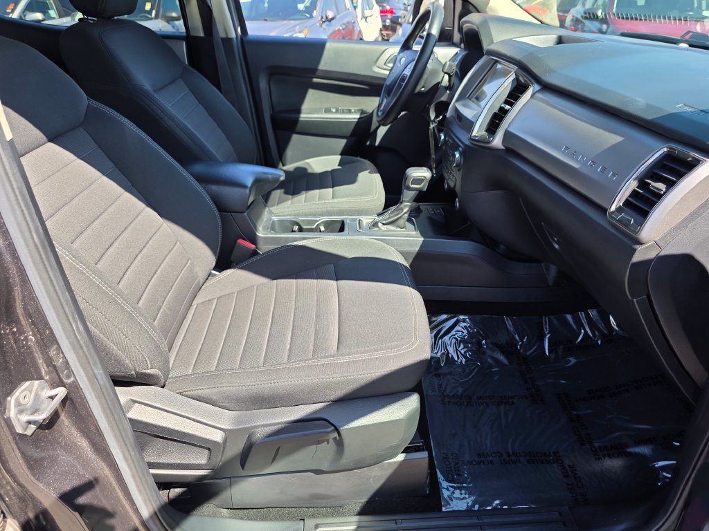 Photo 12 of this Ford Ranger