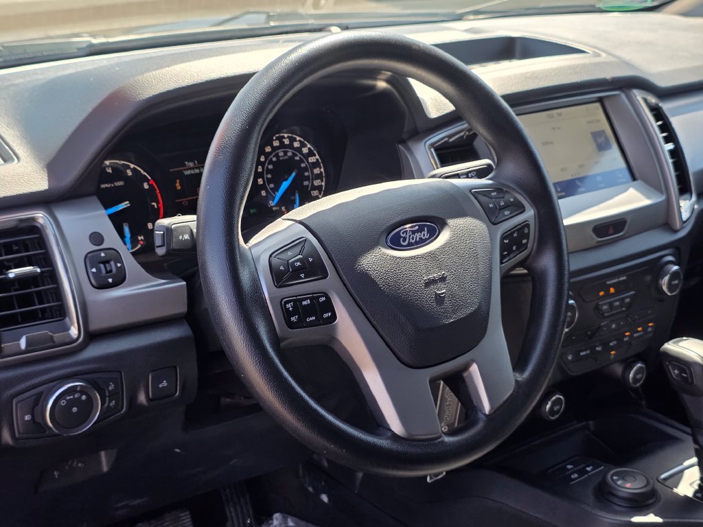 Photo 16 of this Ford Ranger