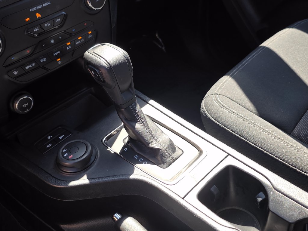 Photo 33 of this Ford Ranger