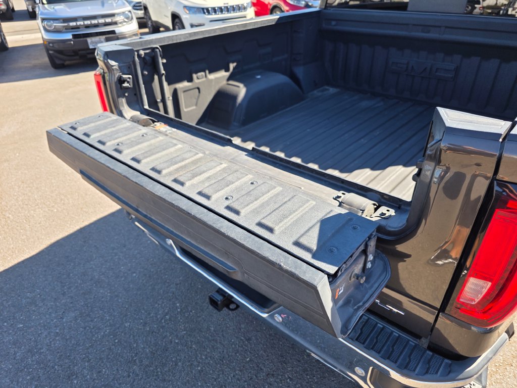 Photo 16 of this GMC Sierra 1500