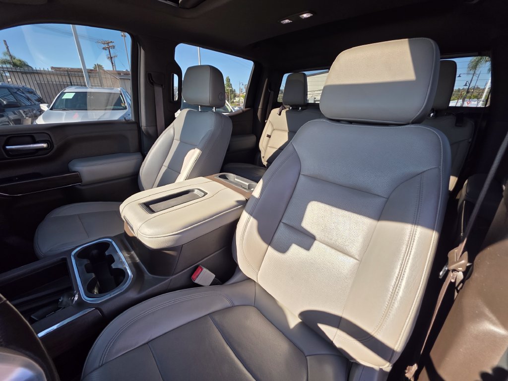Photo 21 of this GMC Sierra 1500