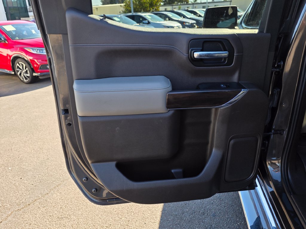 Photo 27 of this GMC Sierra 1500