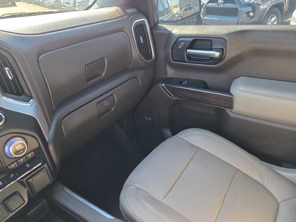 Photo 38 of this GMC Sierra 1500