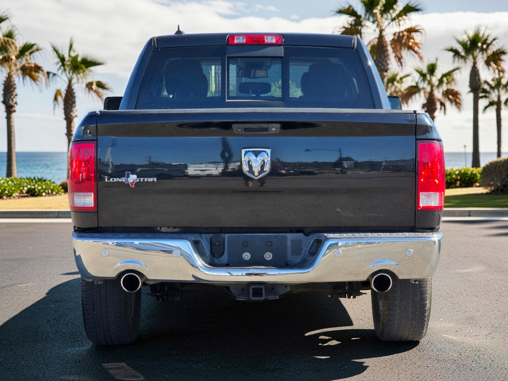 Photo 7 of this Ram 1500