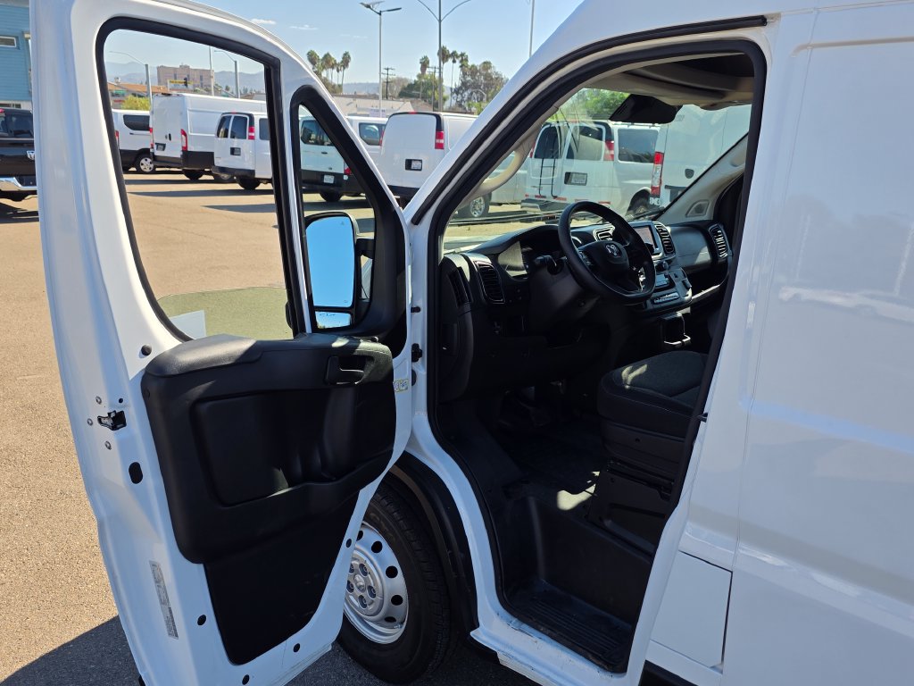 Photo 43 of this Ram ProMaster Cargo Van