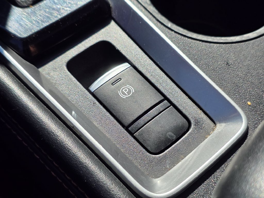 Photo 41 of this Nissan Altima