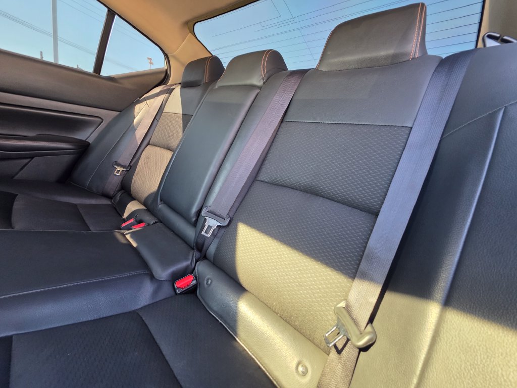 Photo 20 of this Nissan Altima