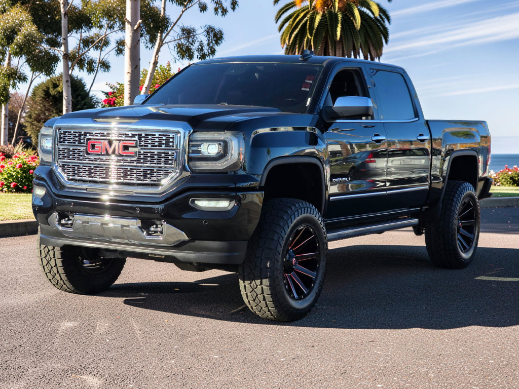 Photo 5 of this GMC Sierra 1500