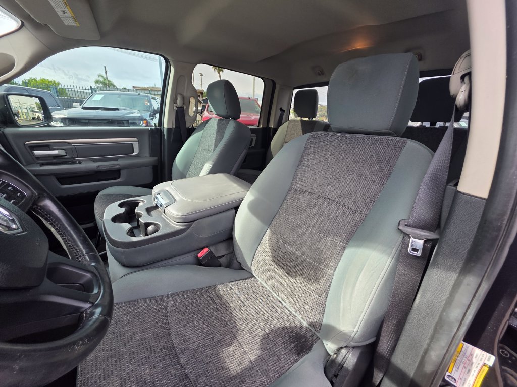 Photo 11 of this Ram 1500