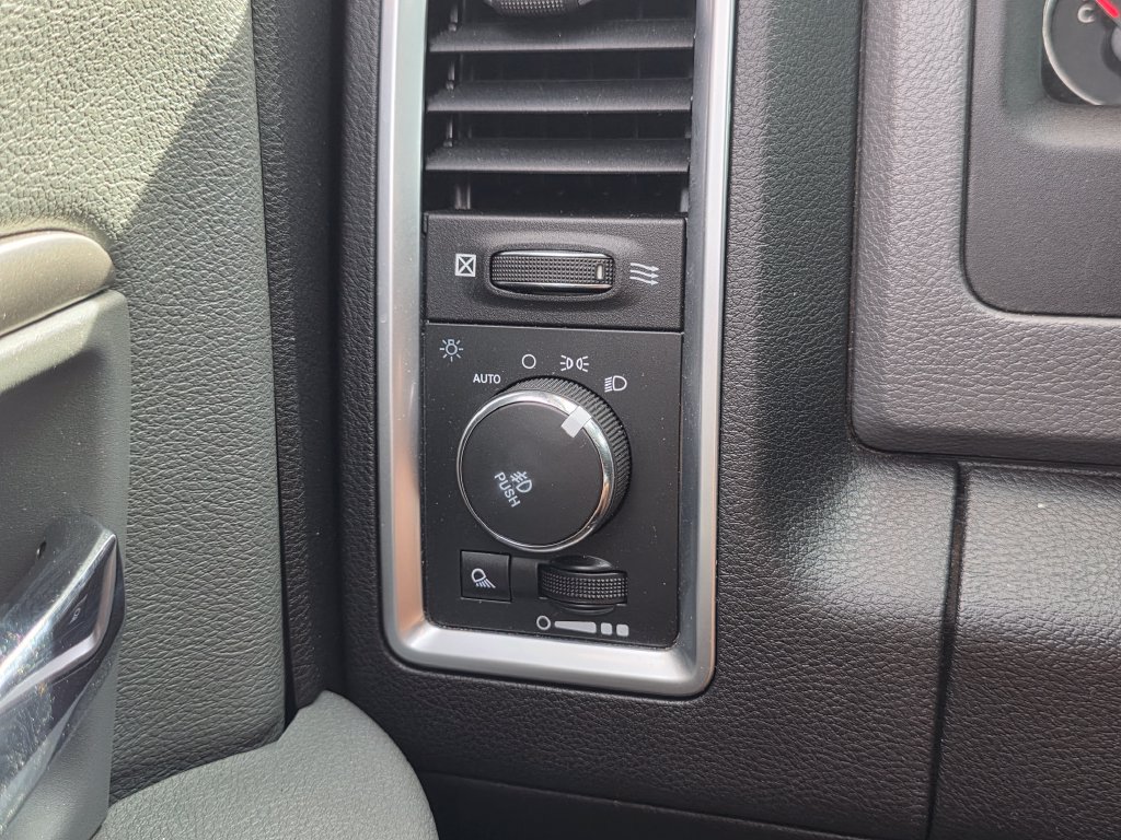 Photo 20 of this Ram 1500